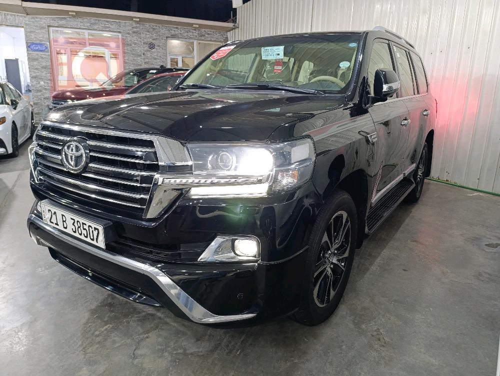 تۆیۆتا لاند کروزەر